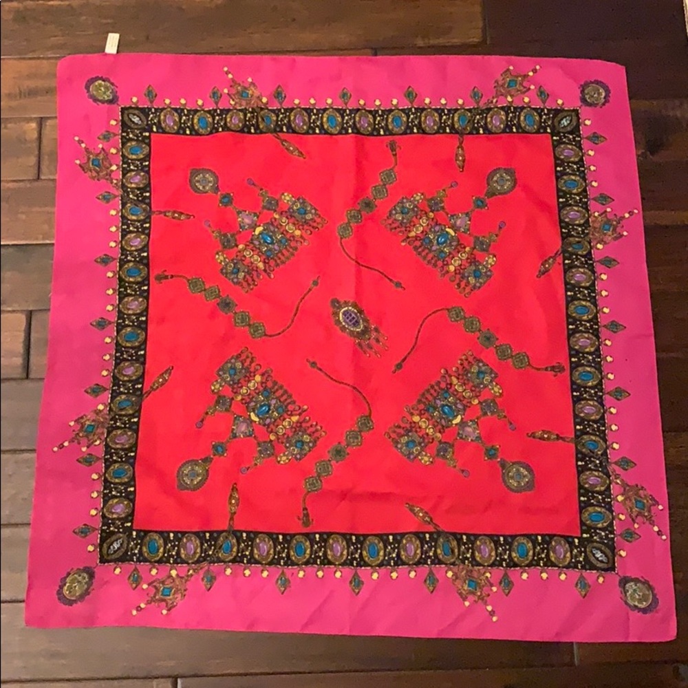 Vintage Liz Sinclair scarf made in ITALY 🇮🇹